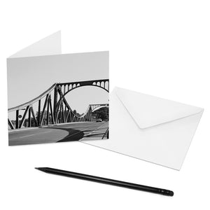 Mache jemandem eine Freude und verschicke eine COGNOSCO Klappkarte mit Umschlag mit dem Motiv: Potsdam - Glienicker Brücke
